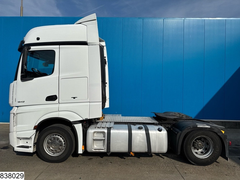 Tractor unit Mercedes-Benz Actros 1842 EURO 6: picture 11