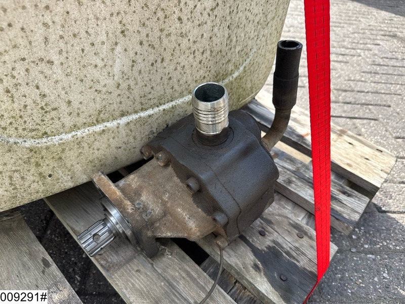 Universeel Pump, tank and hydraulic hoses - Hydraulic tank for Truck: picture 4 Universeel Pump, tank and hydraulic hoses - Hydraulic tank for Truck: picture 4