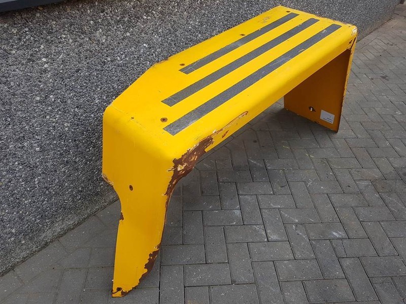 Ahlmann AZ150-4181501A-R/A-Mud guard/Kotfluegel/Spatbord - Fender for Construction machinery: picture 2 Ahlmann AZ150-4181501A-R/A-Mud guard/Kotfluegel/Spatbord - Fender for Construction machinery: picture 2