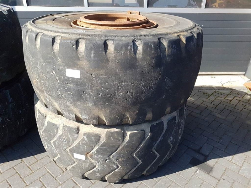 Case 921C-Michelin 26.5R25-Tire/Reifen/Band - Wheels and tires for Construction machinery: picture 3 Case 921C-Michelin 26.5R25-Tire/Reifen/Band - Wheels and tires for Construction machinery: picture 3