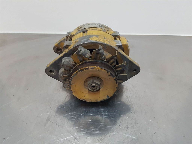 Cat 7N4784-12V 40A-Alternator/Lichtmaschine/Dynamo - Engine for Construction machinery: picture 2 Cat 7N4784-12V 40A-Alternator/Lichtmaschine/Dynamo - Engine for Construction machinery: picture 2