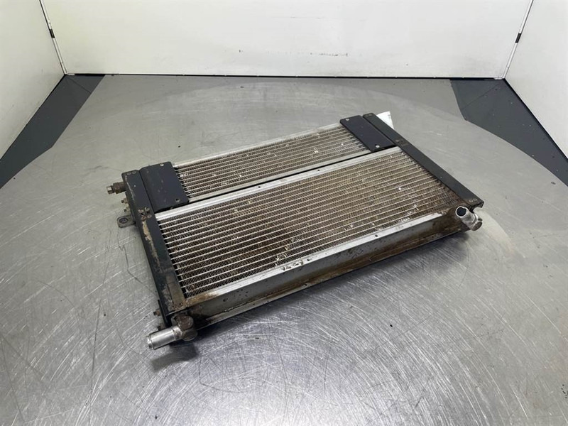 Cat 924G-239-6770-Cooler/Kühler/Koeler - Engine for Construction machinery: picture 1 Cat 924G-239-6770-Cooler/Kühler/Koeler - Engine for Construction machinery: picture 1