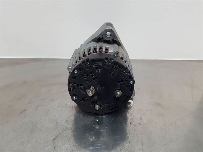 Deutz 28V 35A - Alternator/Lichtmaschine/Dynamo - Engine for Construction machinery: picture 5 Deutz 28V 35A - Alternator/Lichtmaschine/Dynamo - Engine for Construction machinery: picture 5