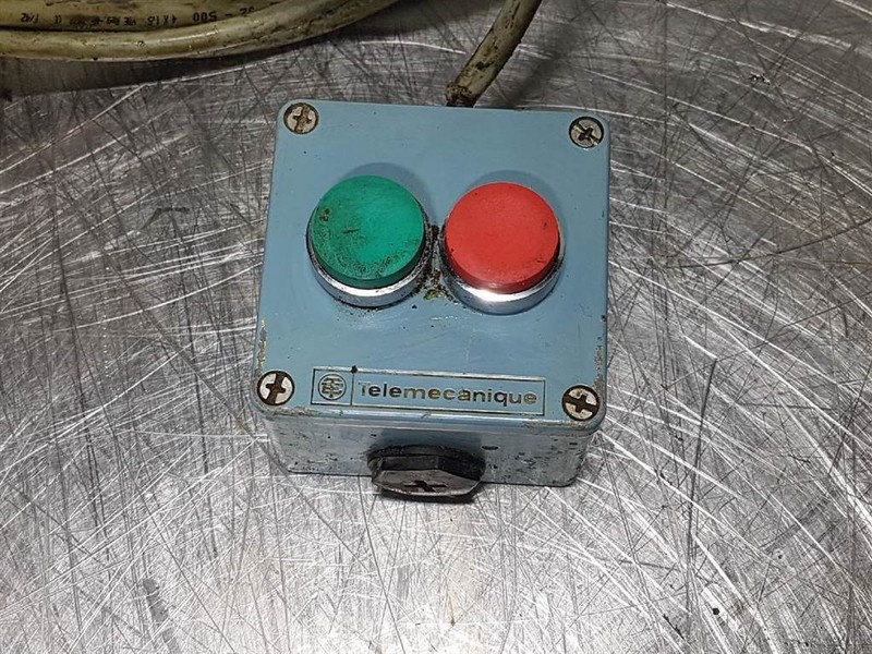 Liebherr A904 - Switch/Schalter/Schakelaars - Electrical system for Construction machinery: picture 2 Liebherr A904 - Switch/Schalter/Schakelaars - Electrical system for Construction machinery: picture 2