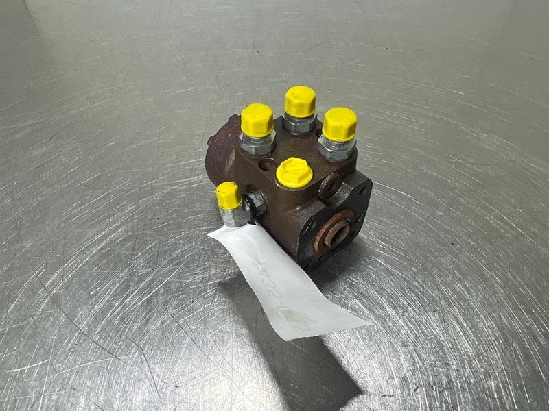 MAGNI RTH5.30-Danfoss OSPF200LS-Steering unit/Orbitrol - Hydraulics for Construction machinery: picture 5 MAGNI RTH5.30-Danfoss OSPF200LS-Steering unit/Orbitrol - Hydraulics for Construction machinery: picture 5