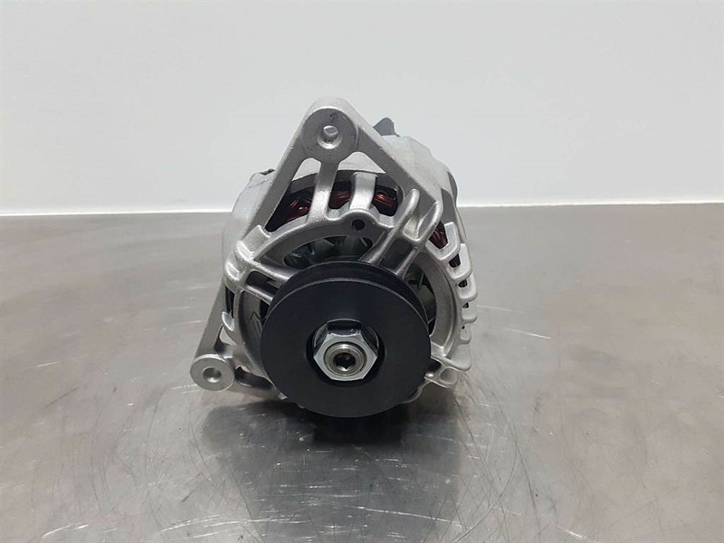 Manitou 12V 80A - Alternator/Lichtmaschine/Dynamo - Engine for Construction machinery: picture 3 Manitou 12V 80A - Alternator/Lichtmaschine/Dynamo - Engine for Construction machinery: picture 3