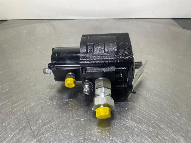 Manitou MRT2145-53013192-Gearpump/Zahnradpumpe - Hydraulics for Construction machinery: picture 1 Manitou MRT2145-53013192-Gearpump/Zahnradpumpe - Hydraulics for Construction machinery: picture 1
