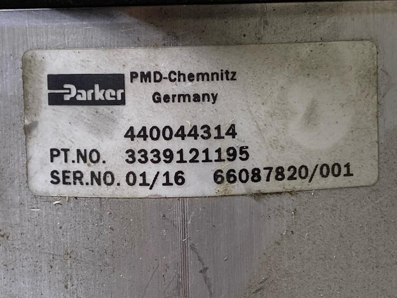 Parker 3339121195 - Gearpump/Zahnradpumpe/Tandwielpomp - Hydraulics for Construction machinery: picture 4 Parker 3339121195 - Gearpump/Zahnradpumpe/Tandwielpomp - Hydraulics for Construction machinery: picture 4