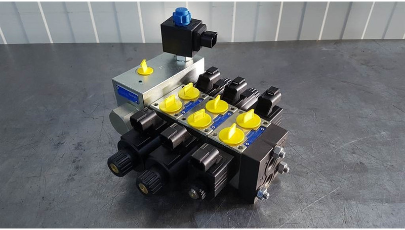 Rexroth R933002826 - Valve/Ventile/Ventiel - Hydraulics: picture 1 Rexroth R933002826 - Valve/Ventile/Ventiel - Hydraulics: picture 1