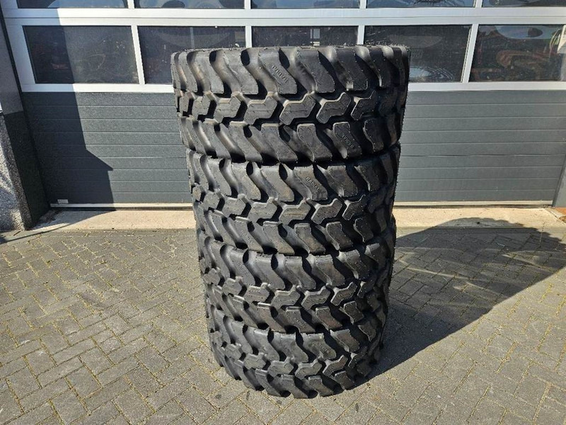 SWT 405/70R20 (16.0/70R20) *NEW* - Tire/Reifen/Band - Wheels and tires for Construction machinery: picture 2 SWT 405/70R20 (16.0/70R20) *NEW* - Tire/Reifen/Band - Wheels and tires for Construction machinery: picture 2
