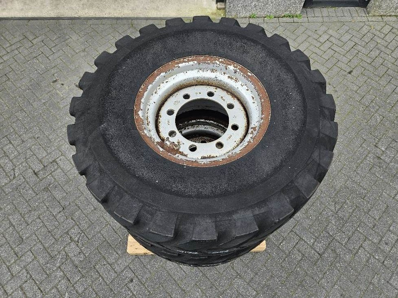 Schaeff SKL834-Firestone 405/70R18-Tire/Reifen/Band - Wheels and tires for Construction machinery: picture 5 Schaeff SKL834-Firestone 405/70R18-Tire/Reifen/Band - Wheels and tires for Construction machinery: picture 5