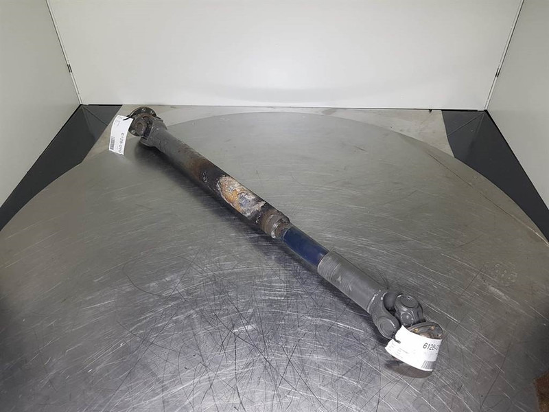 Sennebogen 818 - Propshaft/Gelenkwelle/Cardanas - Axle and parts for Construction machinery: picture 2 Sennebogen 818 - Propshaft/Gelenkwelle/Cardanas - Axle and parts for Construction machinery: picture 2
