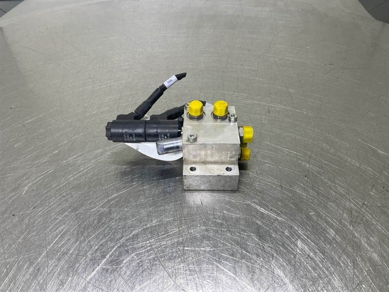 Sennebogen 835E-157402-Valve/Ventile/Ventiel - Hydraulics for Construction machinery: picture 1 Sennebogen 835E-157402-Valve/Ventile/Ventiel - Hydraulics for Construction machinery: picture 1