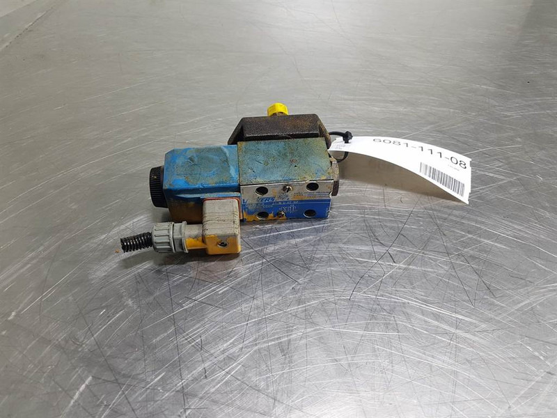 Vickers DG4V32AMUH760 - Valve/Ventile/Ventiel - Hydraulics for Construction machinery: picture 1 Vickers DG4V32AMUH760 - Valve/Ventile/Ventiel - Hydraulics for Construction machinery: picture 1