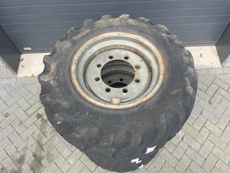 Volvo L30D-Firestone 12.5-20-Tire/Reifen/Band - Wheels and tires for Construction machinery: picture 5 Volvo L30D-Firestone 12.5-20-Tire/Reifen/Band - Wheels and tires for Construction machinery: picture 5