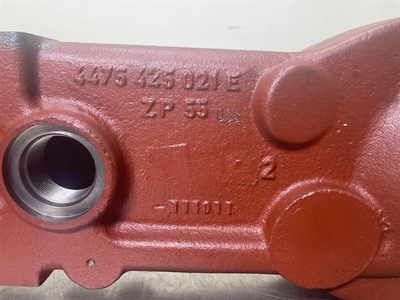 WACKER NEUSON 1000206387-ZF 4475325033-Axle housing/Achskörper - Axle and parts for Construction machinery: picture 4 WACKER NEUSON 1000206387-ZF 4475325033-Axle housing/Achskörper - Axle and parts for Construction machinery: picture 4