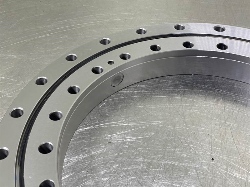 WACKER NEUSON - IMO 13000194-Slewing ring/Drehkranz/Draaikrans - Frame/ Chassis for Construction machinery: picture 4 WACKER NEUSON - IMO 13000194-Slewing ring/Drehkranz/Draaikrans - Frame/ Chassis for Construction machinery: picture 4