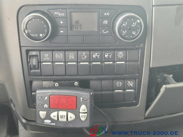 Refrigerator truck MAN TGL 12.220 Kühlkoffer Carrier -20°C 2-Kammern: picture 6