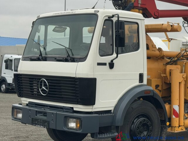 Mercedes-Benz 1722 Betonpumpe Schwing 23m 4 Mast Hallenmeister - Crane truck: picture 2 Mercedes-Benz 1722 Betonpumpe Schwing 23m 4 Mast Hallenmeister - Crane truck: picture 2