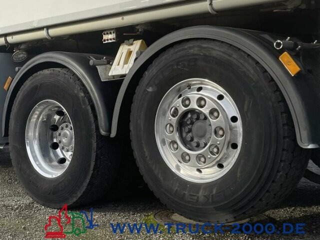 Mercedes-Benz Actros 2544 Silo Holz Pellets 28m³ inkl. Waage - Vacuum truck: picture 3 Mercedes-Benz Actros 2544 Silo Holz Pellets 28m³ inkl. Waage - Vacuum truck: picture 3