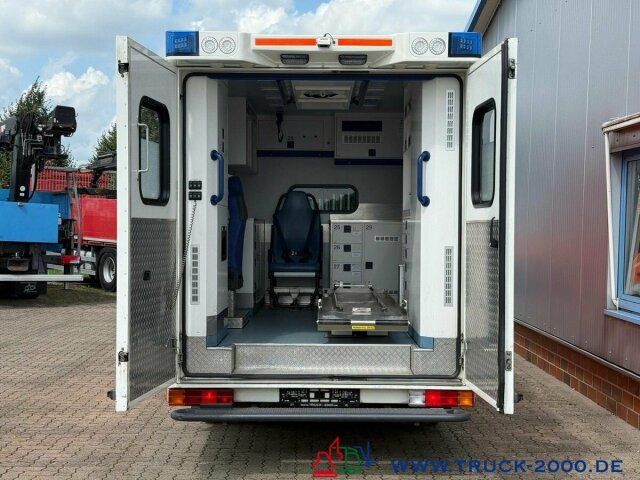 Mercedes-Benz Sprinter 516 Fahrtec RTW Luftfederung Retarder - Ambulance: picture 3 Mercedes-Benz Sprinter 516 Fahrtec RTW Luftfederung Retarder - Ambulance: picture 3