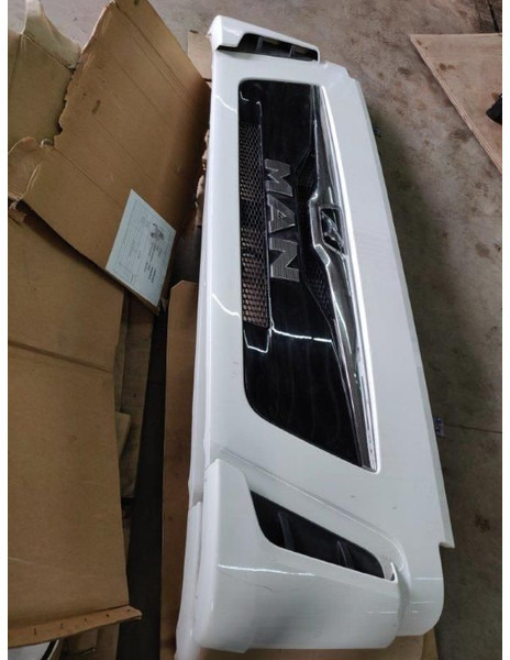 MAN Frontklep grille TGL Euro6 - Hood: picture 2 MAN Frontklep grille TGL Euro6 - Hood: picture 2