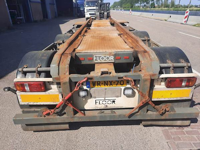 Floor FLA-3-101 - Container transporter/ Swap body semi-trailer: picture 3 Floor FLA-3-101 - Container transporter/ Swap body semi-trailer: picture 3