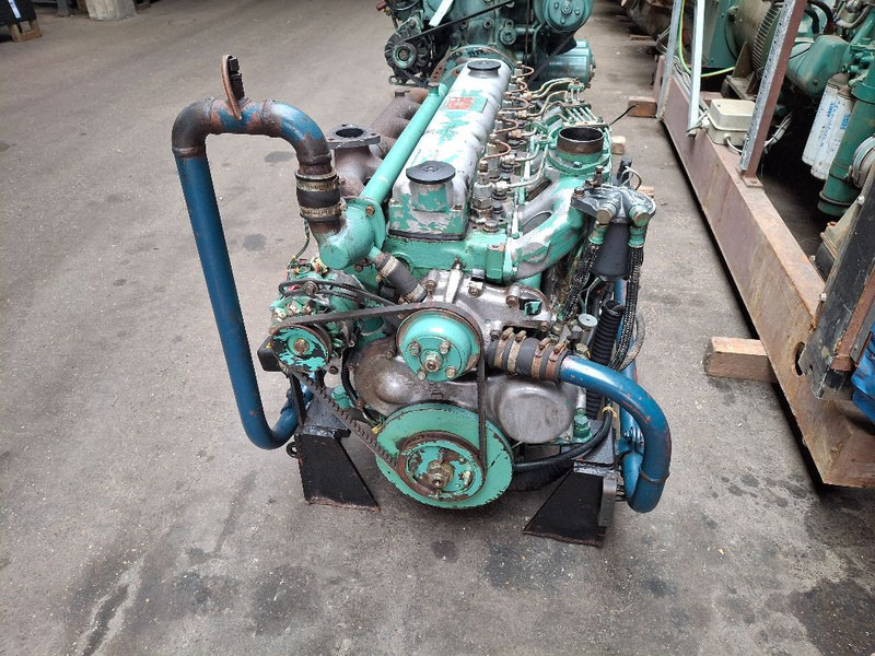 Mitsubishi 6DS70-P - Engine: picture 2 Mitsubishi 6DS70-P - Engine: picture 2