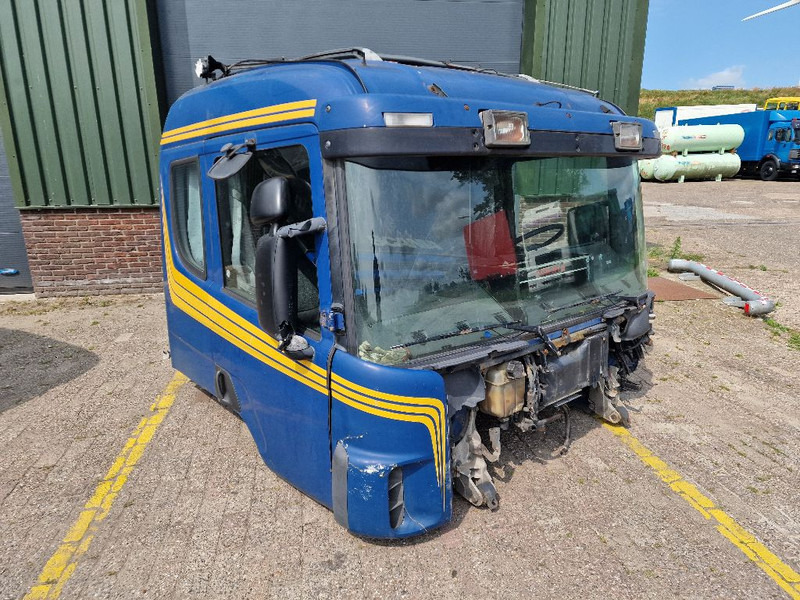 Scania R124 SLEEPER CAB - Cab and interior: picture 1 Scania R124 SLEEPER CAB - Cab and interior: picture 1