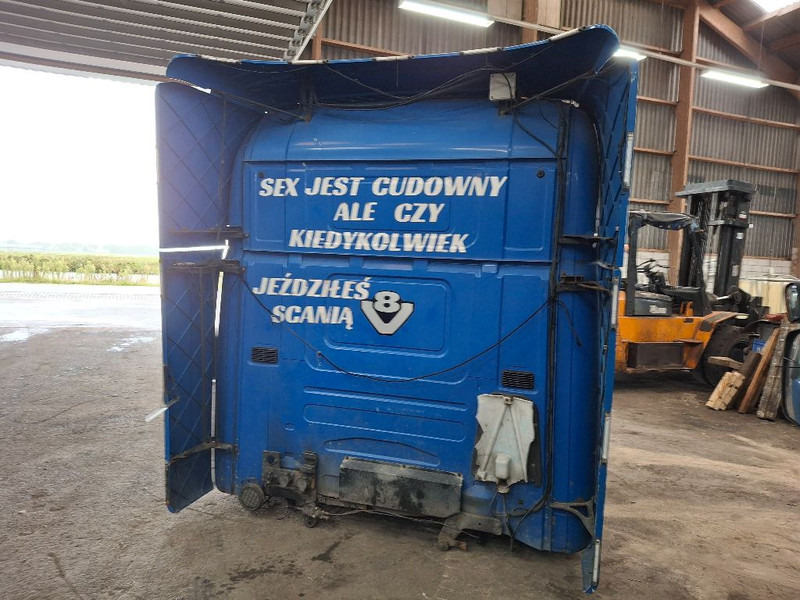 Scania R124 topline cabin - Cab and interior: picture 4 Scania R124 topline cabin - Cab and interior: picture 4