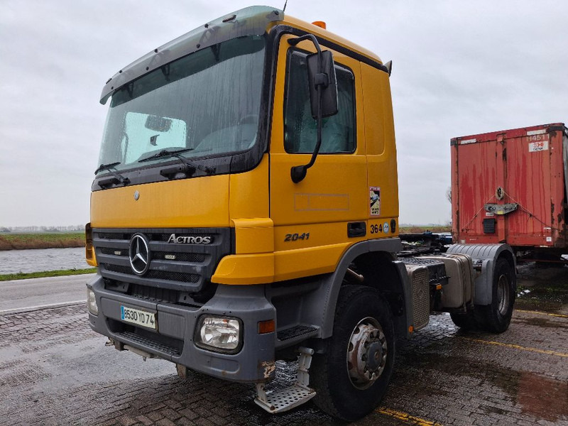 Mercedes-Benz ACTROS 2041 AS 4x4 - Tractor unit: picture 1 Mercedes-Benz ACTROS 2041 AS 4x4 - Tractor unit: picture 1
