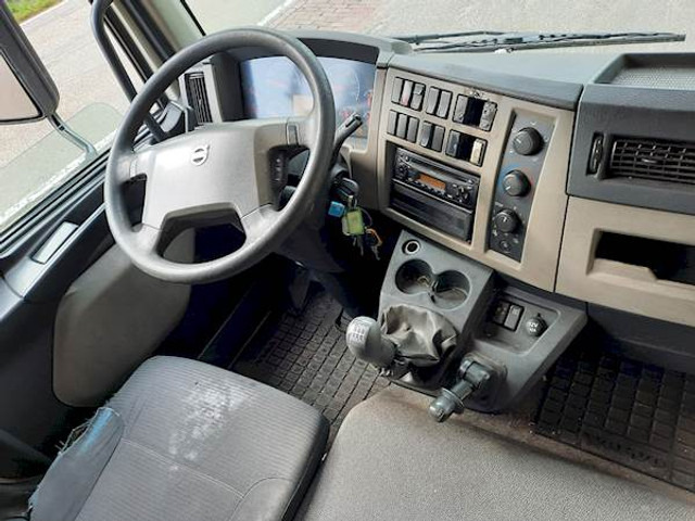 Volvo FL 280 - Box truck: picture 5 Volvo FL 280 - Box truck: picture 5