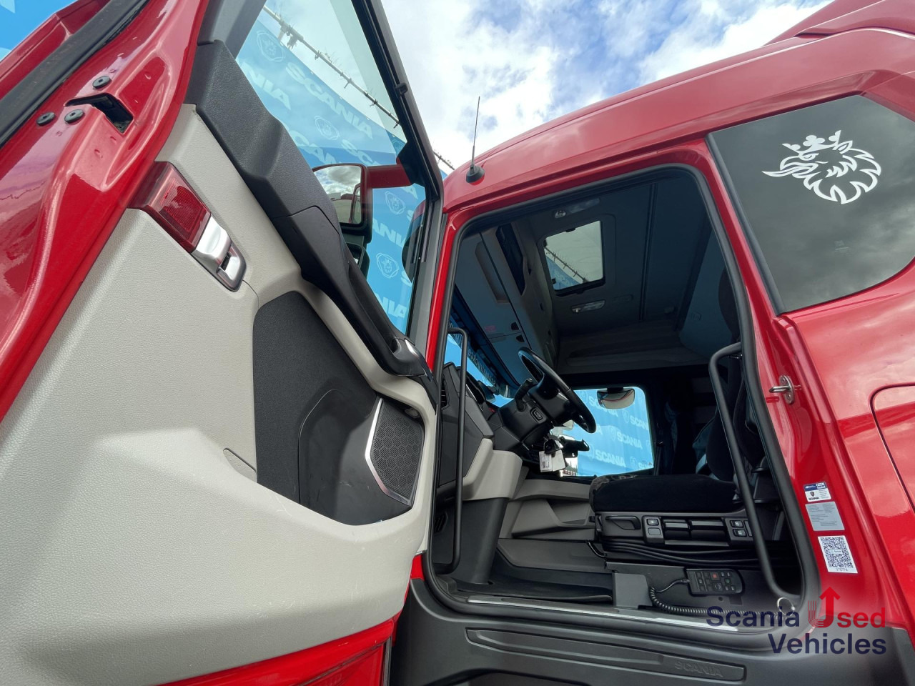 SCANIA R 410 A4x2NA RETARDER LED NAVI - Tractor unit: picture 3 SCANIA R 410 A4x2NA RETARDER LED NAVI - Tractor unit: picture 3