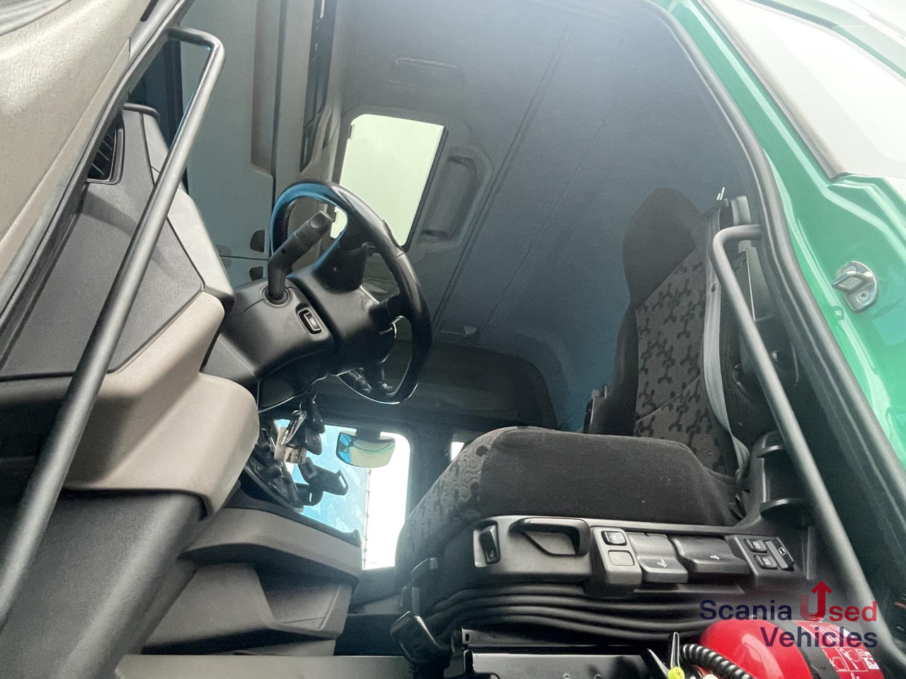 SCANIA R 410 A4x2NA RETARDER SMART 2 NAVI ACC - Tractor unit: picture 4 SCANIA R 410 A4x2NA RETARDER SMART 2 NAVI ACC - Tractor unit: picture 4