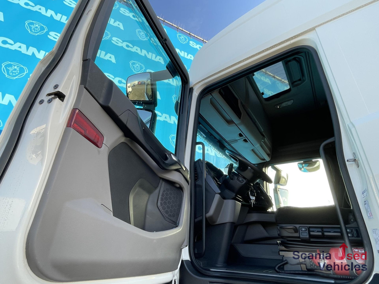 SCANIA R 450 A4x2NA DIFF LOCK RETARDER NAVI ACC - Tractor unit: picture 3 SCANIA R 450 A4x2NA DIFF LOCK RETARDER NAVI ACC - Tractor unit: picture 3