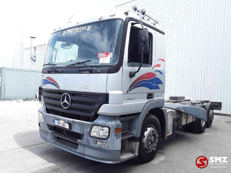 Mercedes-Benz Actros 2541 3 pedals - Cab chassis truck: picture 3 Mercedes-Benz Actros 2541 3 pedals - Cab chassis truck: picture 3