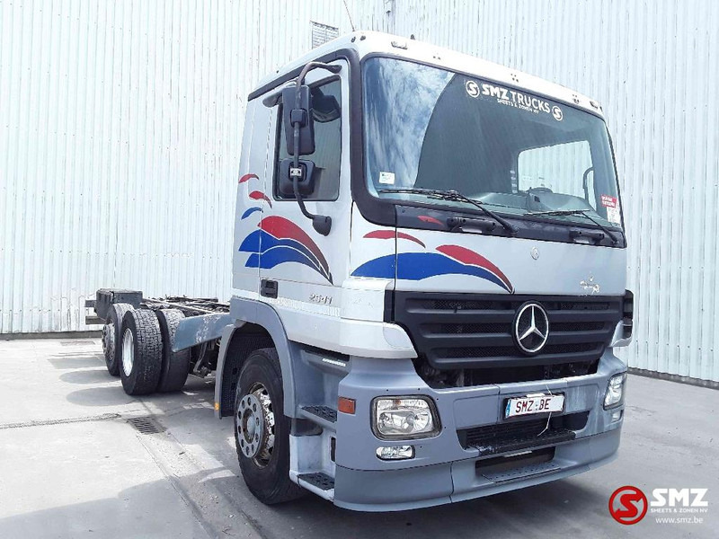 Mercedes-Benz Actros 2541 3 pedals - Cab chassis truck: picture 1 Mercedes-Benz Actros 2541 3 pedals - Cab chassis truck: picture 1