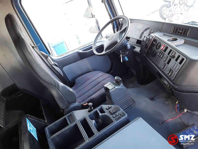 Dropside/ Flatbed truck, Crane truck Mercedes-Benz Actros 3235 hiab 166d-3: picture 6