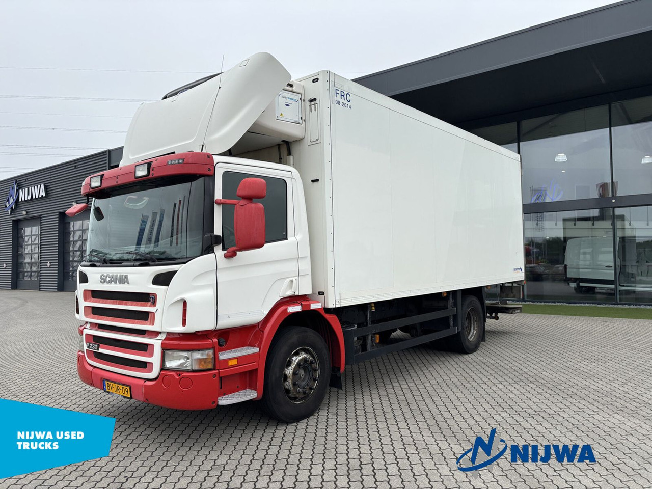 Scania P 230 4X2 Meat Truck + Laadklep - Refrigerator truck: picture 1 Scania P 230 4X2 Meat Truck + Laadklep - Refrigerator truck: picture 1