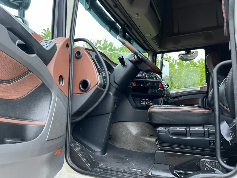 DAF XF 530 FT SSC Euro6 - Tractor unit: picture 5 DAF XF 530 FT SSC Euro6 - Tractor unit: picture 5