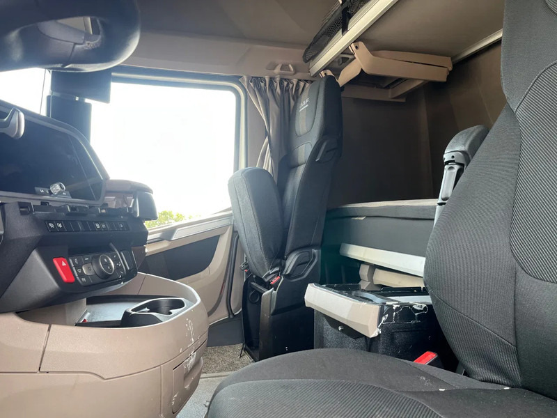 Tractor unit DAF XG+ 480 FT Euro6 SCHADE: picture 15 Tractor unit DAF XG+ 480 FT Euro6 SCHADE: picture 15