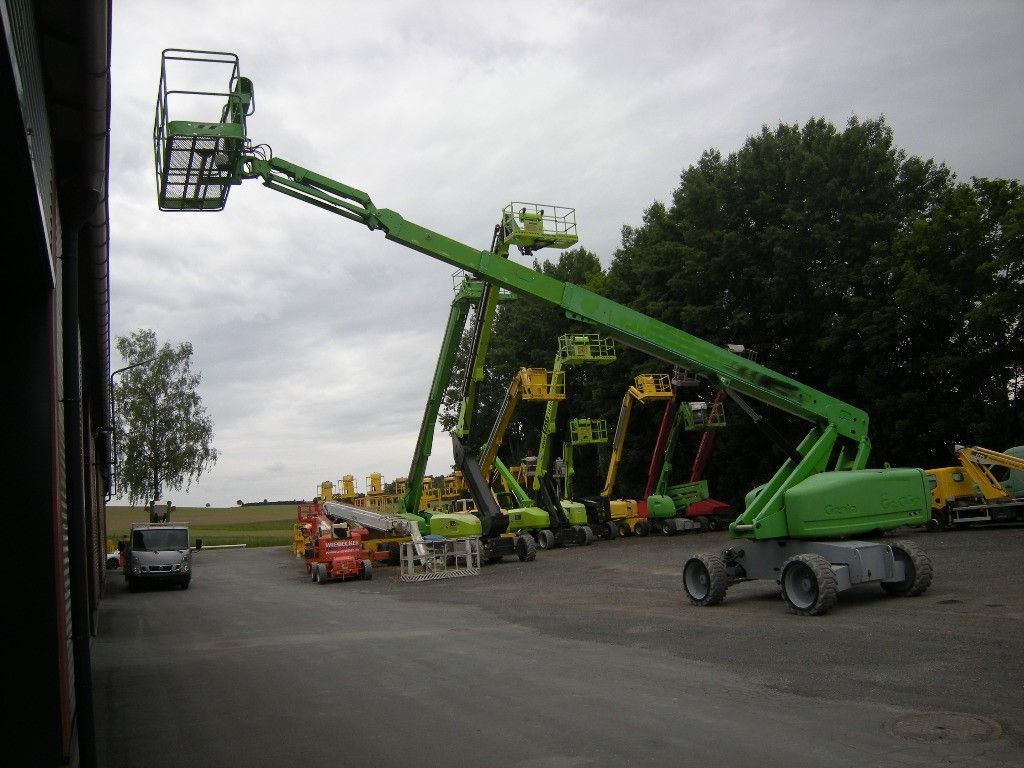 Genie Arbeitsbühne Genie S-65, AH 22 m - Truck mounted aerial platform: picture 3 Genie Arbeitsbühne Genie S-65, AH 22 m - Truck mounted aerial platform: picture 3