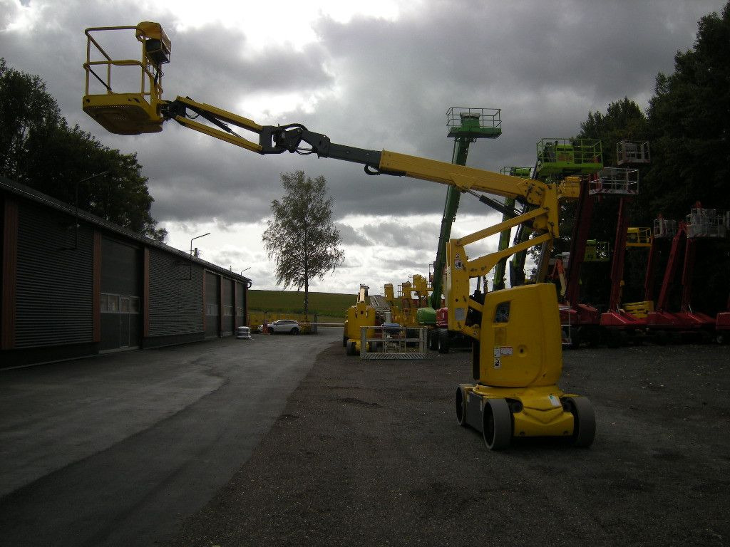 Haulotte HA12CJ+ , AH 12m, Korbarm drehbar - Truck mounted aerial platform: picture 3 Haulotte HA12CJ+ , AH 12m, Korbarm drehbar - Truck mounted aerial platform: picture 3