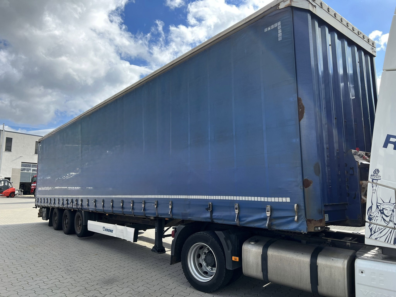 Krone SD P MEGA - Curtainsider semi-trailer: picture 3 Krone SD P MEGA - Curtainsider semi-trailer: picture 3