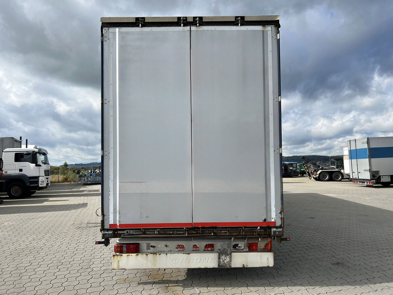 Krone SD P MEGA - Curtainsider semi-trailer: picture 2 Krone SD P MEGA - Curtainsider semi-trailer: picture 2