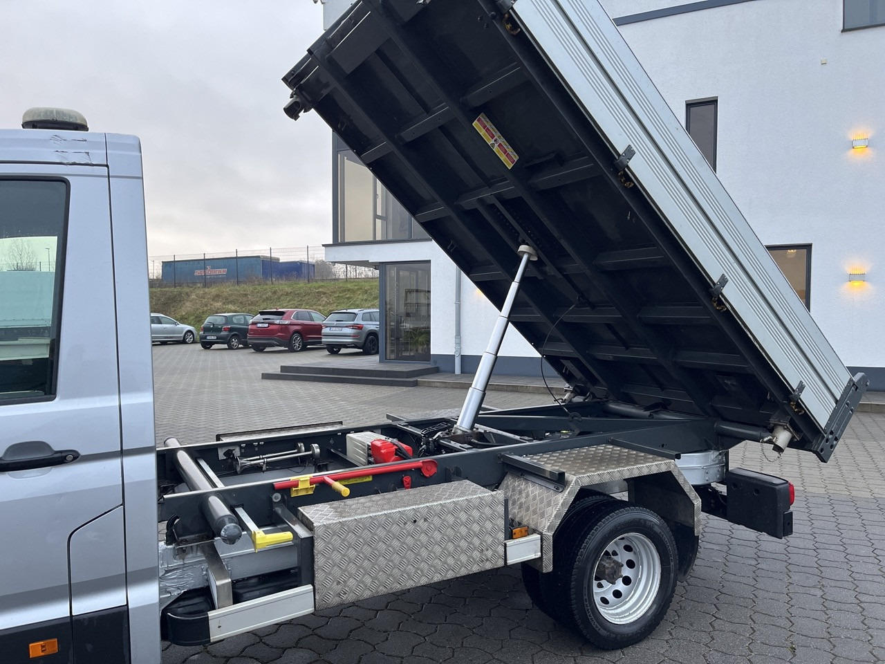 MAN TGE 3.180 4x2 Zwillingsbereift - Tipper van: picture 2 MAN TGE 3.180 4x2 Zwillingsbereift - Tipper van: picture 2