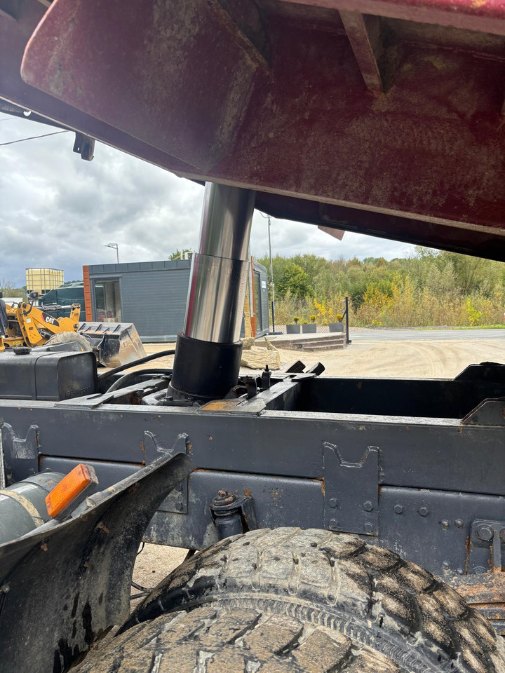 Scania R 124 420 8x4 Kipper Retarder - Tipper: picture 3 Scania R 124 420 8x4 Kipper Retarder - Tipper: picture 3