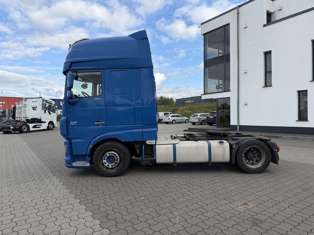 Tractor unit Daf XF 460 4x2  Retarder: picture 9