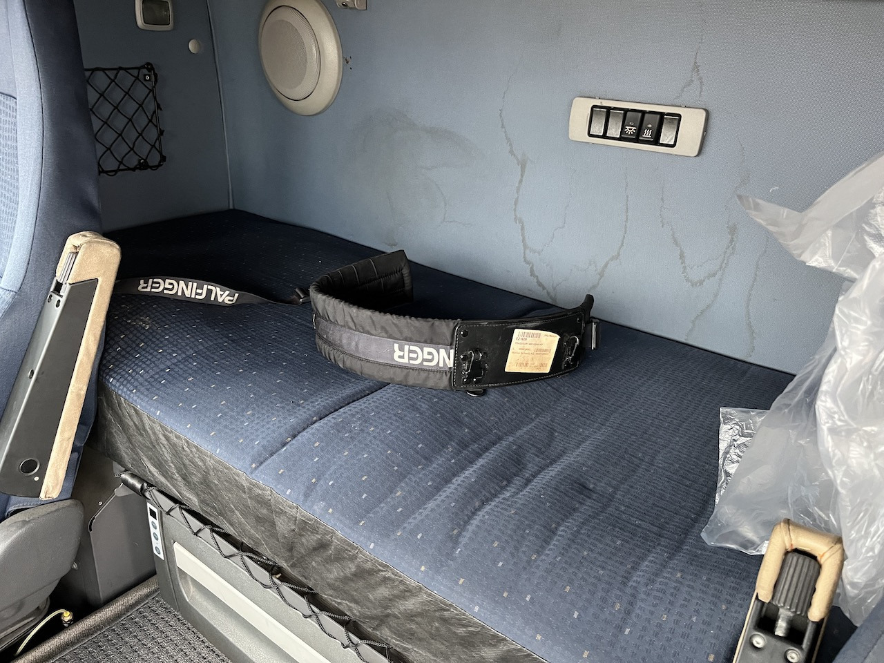 Volvo FH 520 6x2 Palfinger PK 12502 | AHK - Crane truck, Dropside/ Flatbed truck: picture 5 Volvo FH 520 6x2 Palfinger PK 12502 | AHK - Crane truck, Dropside/ Flatbed truck: picture 5