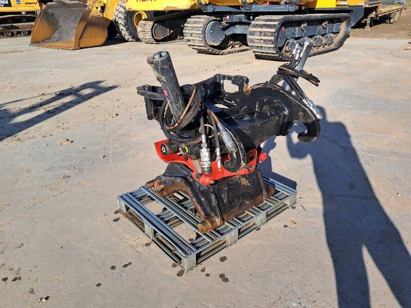 ROTOTILT R4 - Attachment for Construction machinery: picture 3 ROTOTILT R4 - Attachment for Construction machinery: picture 3